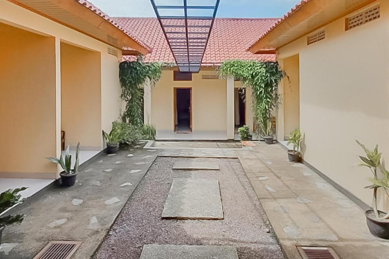 מלון Reddoorz Syariah Near Tugu Lampu Gentur סיאנג'ור מראה חיצוני תמונה
