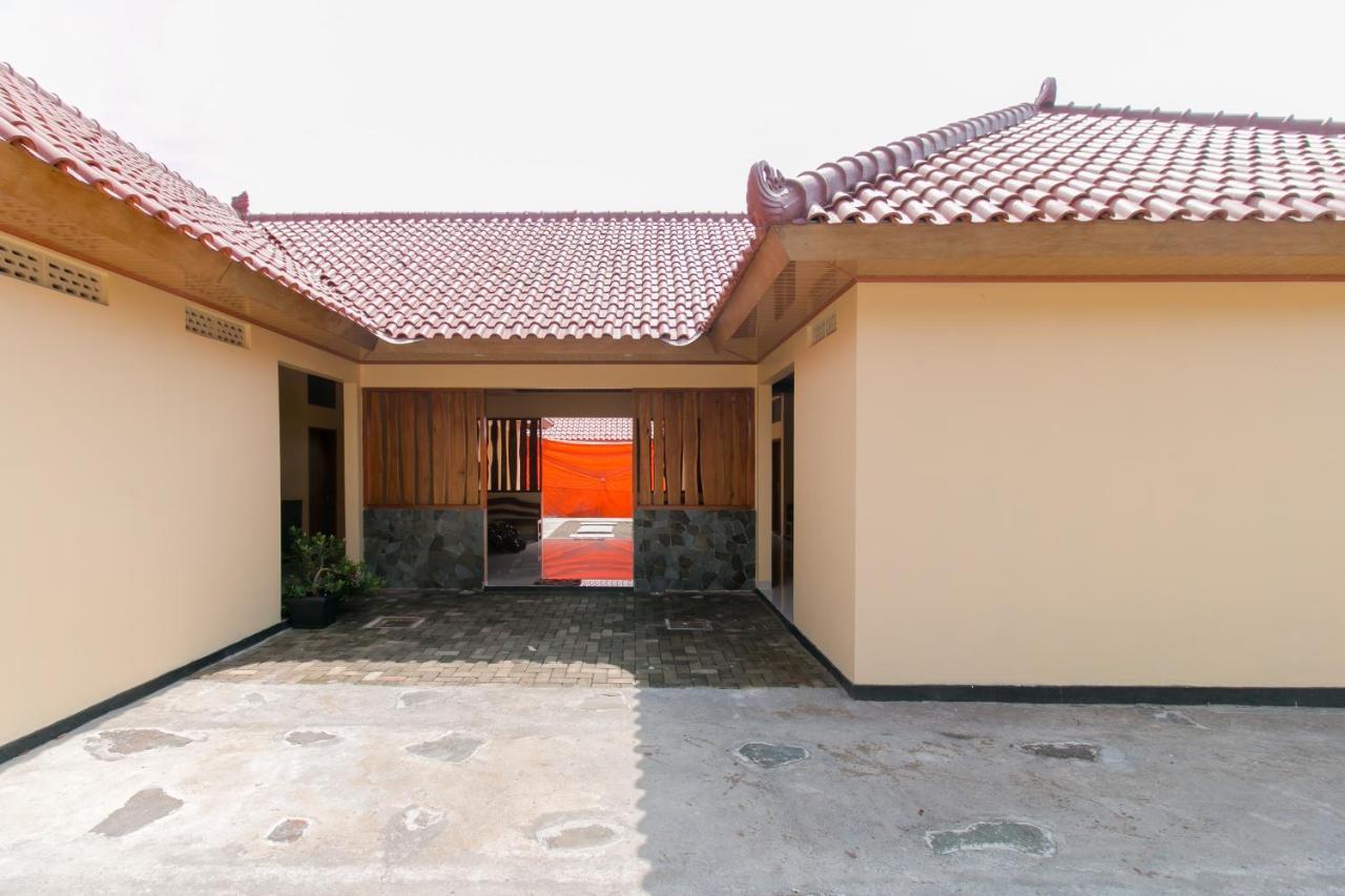 מלון Reddoorz Syariah Near Tugu Lampu Gentur סיאנג'ור מראה חיצוני תמונה