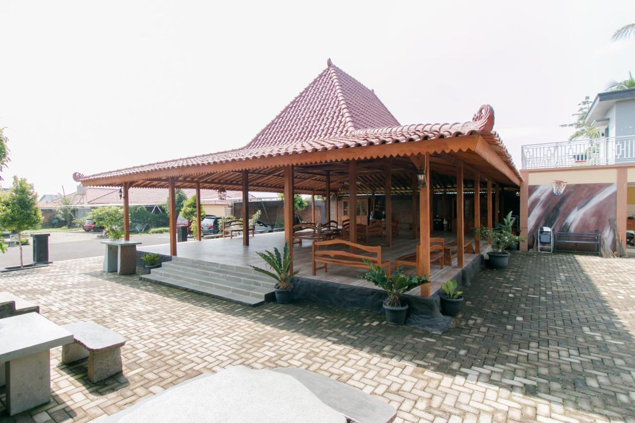 מלון Reddoorz Syariah Near Tugu Lampu Gentur סיאנג'ור מראה חיצוני תמונה